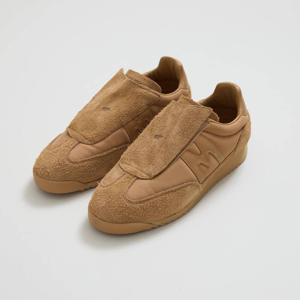 NEW KARHU men's mestari slip-on shoes in tobacco